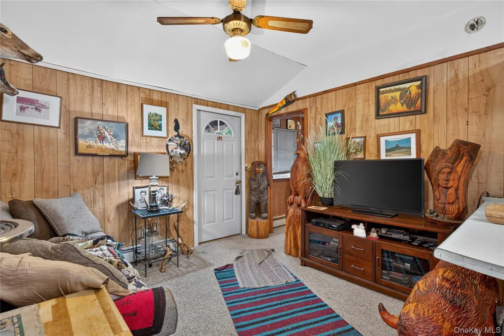 33 E Crossman Avenue Monroe, NY 10950