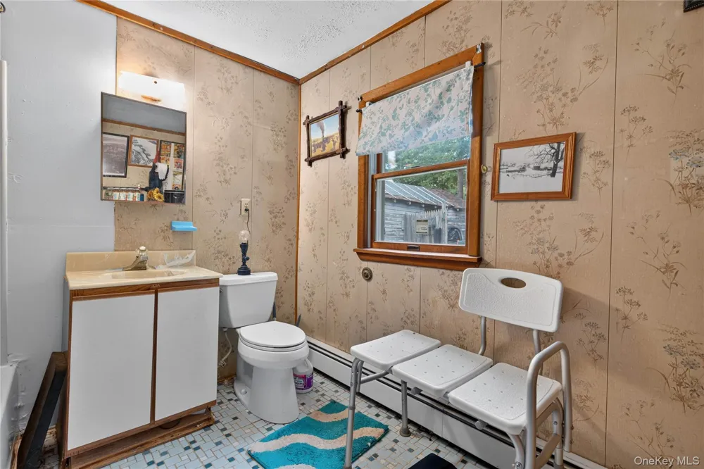 33 E Crossman Avenue Monroe, NY 10950