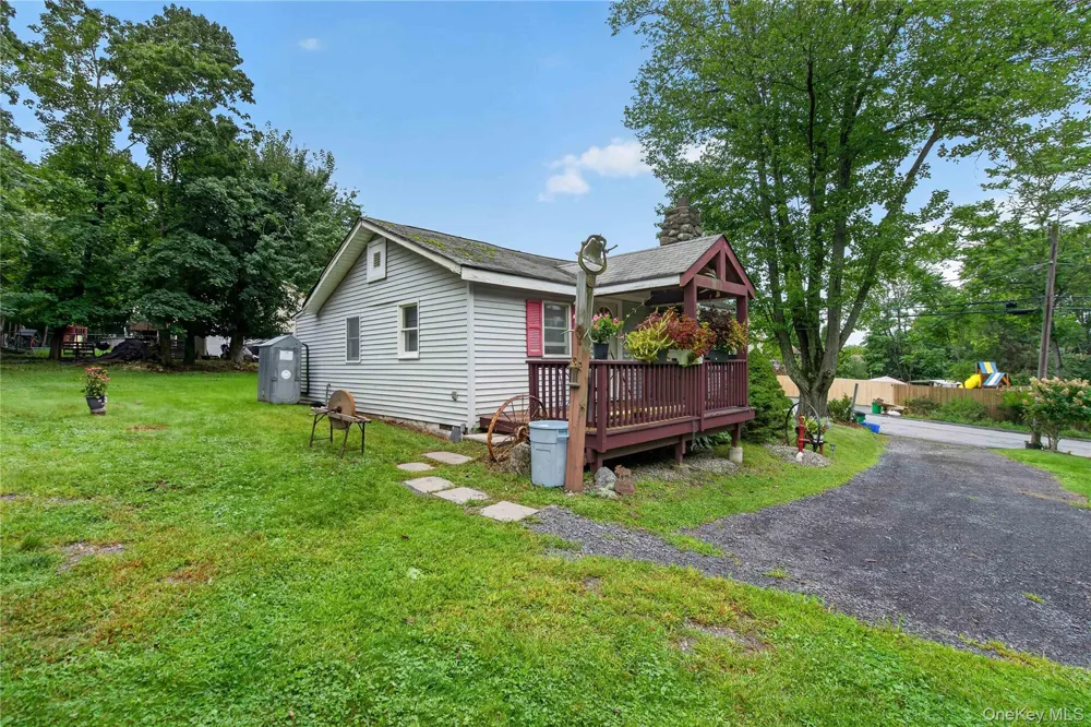 33 E Crossman Avenue Monroe, NY 10950