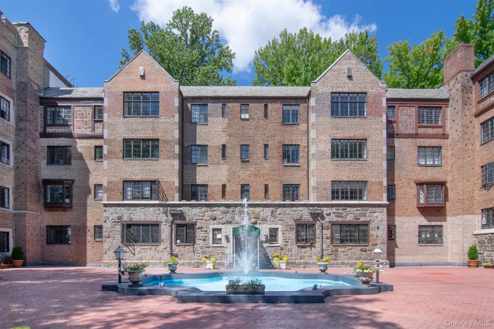 915 Wynnewood Road #G4 Pelham, NY 10803