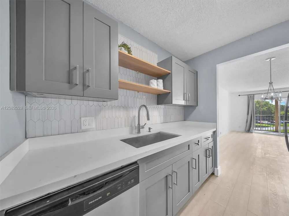 1401 SW 128th Ter #304H Pembroke Pines, FL 33027