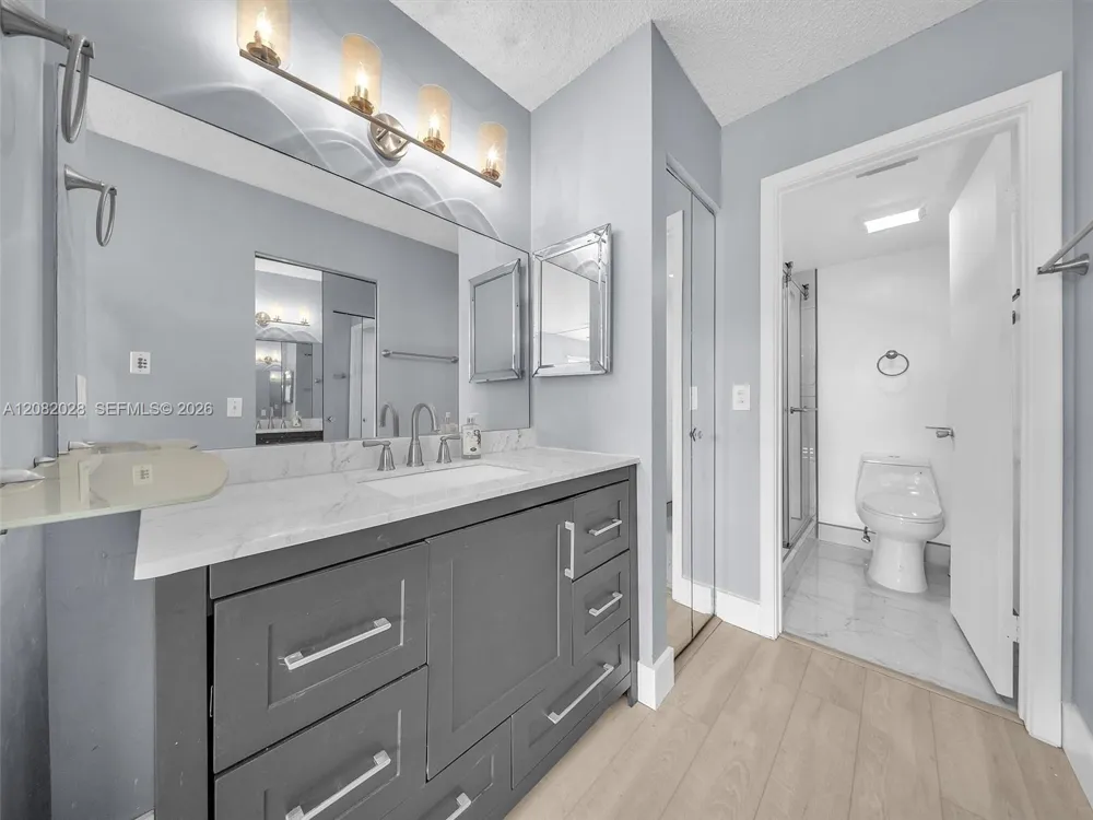 1401 SW 128th Ter #304H Pembroke Pines, FL 33027