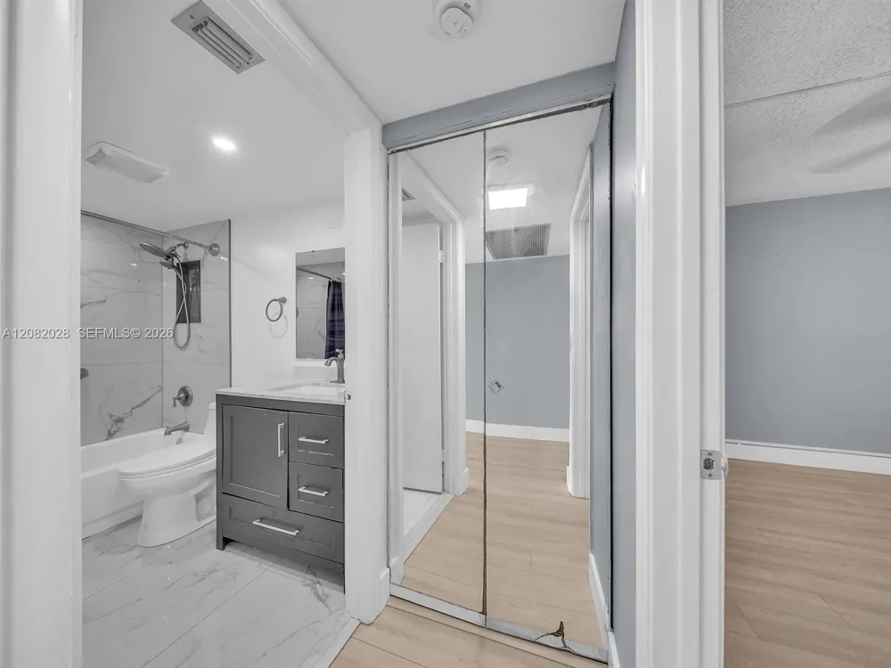 1401 SW 128th Ter #304H Pembroke Pines, FL 33027