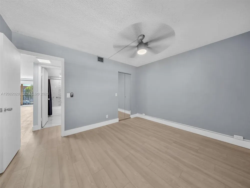 1401 SW 128th Ter #304H Pembroke Pines, FL 33027