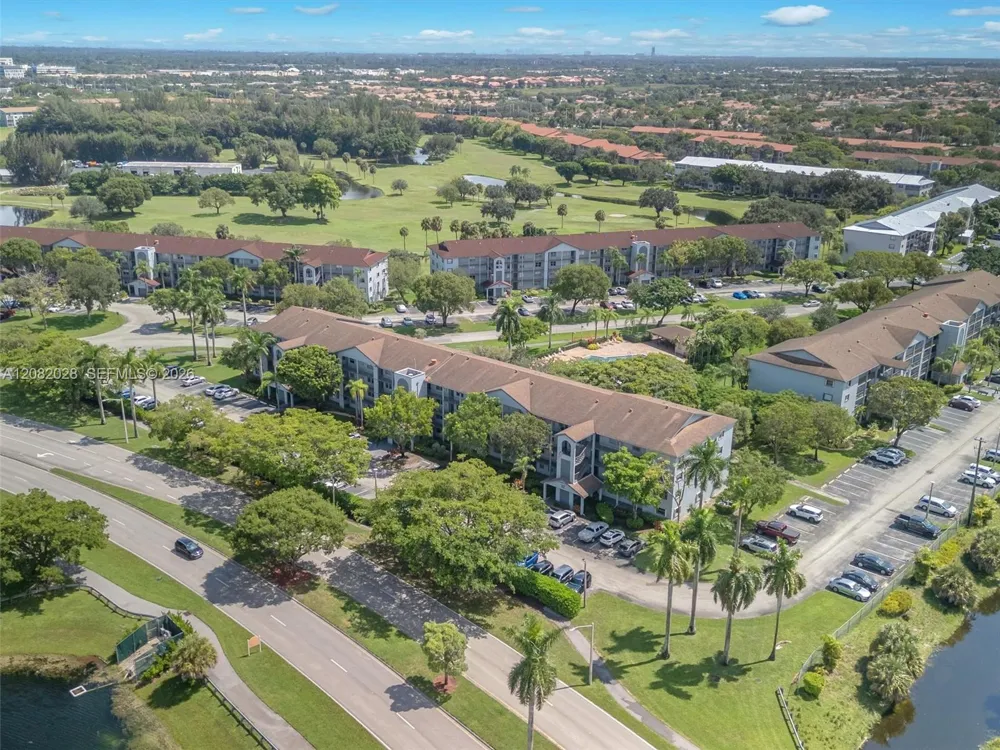 1401 SW 128th Ter #304H Pembroke Pines, FL 33027