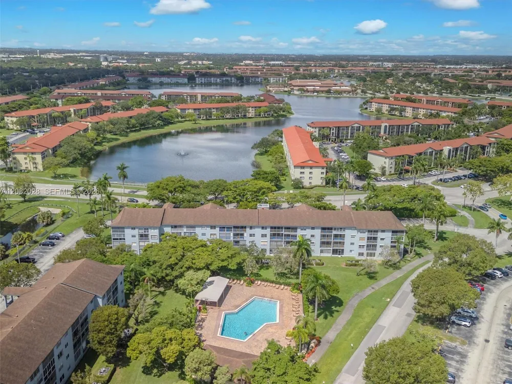 1401 SW 128th Ter #304H Pembroke Pines, FL 33027