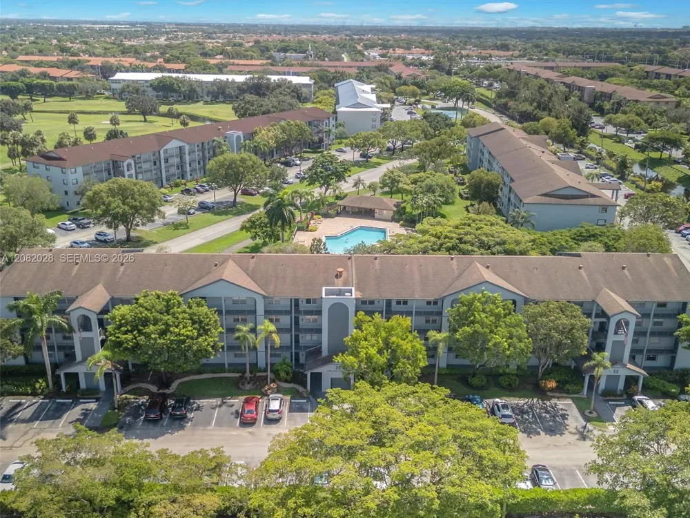 1401 SW 128th Ter #304H Pembroke Pines, FL 33027