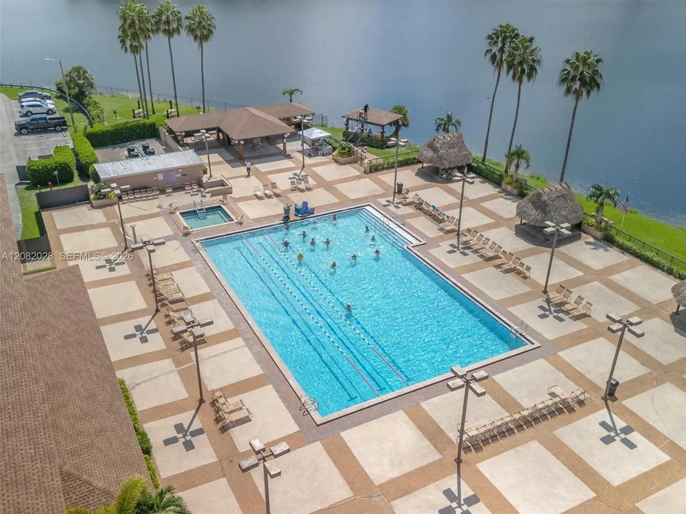 1401 SW 128th Ter #304H Pembroke Pines, FL 33027