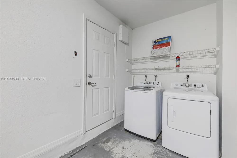 1509 Canary Island Dr Weston, FL 33327