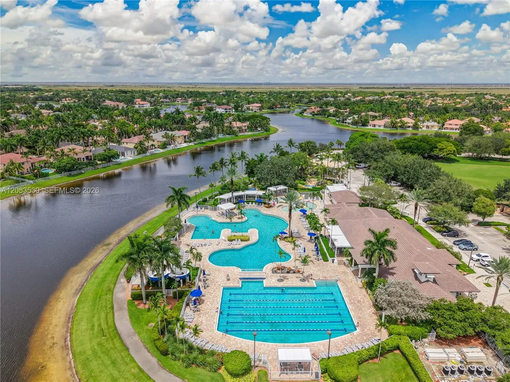 1509 Canary Island Dr Weston, FL 33327