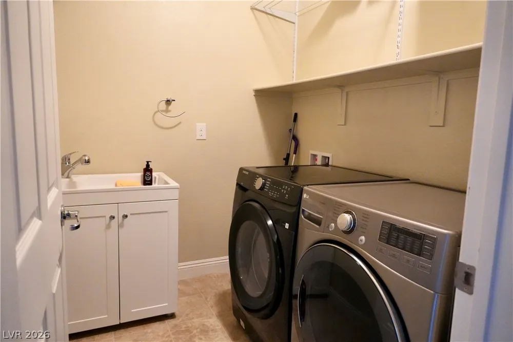7675 Tierra Montanosa Avenue Las Vegas, NV 89179