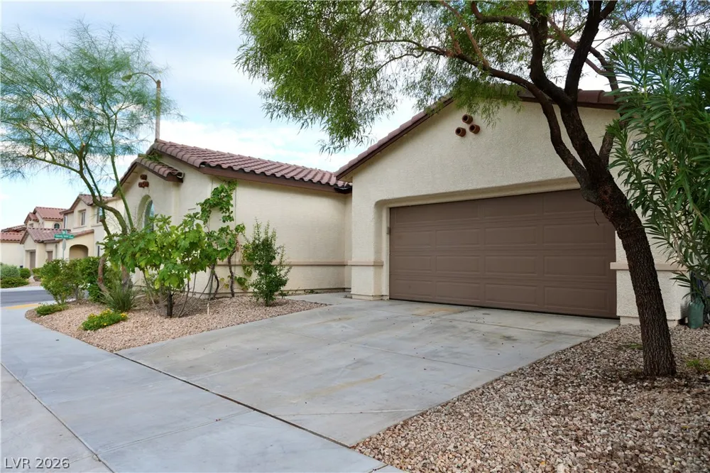 7675 Tierra Montanosa Avenue Las Vegas, NV 89179