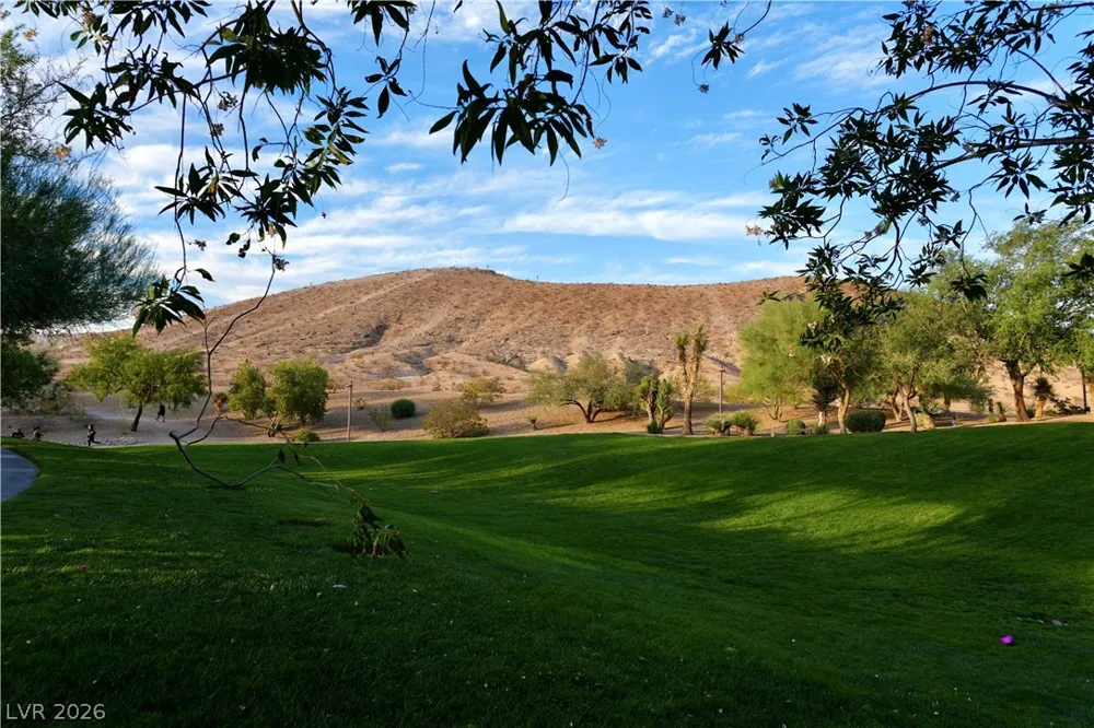 7675 Tierra Montanosa Avenue Las Vegas, NV 89179