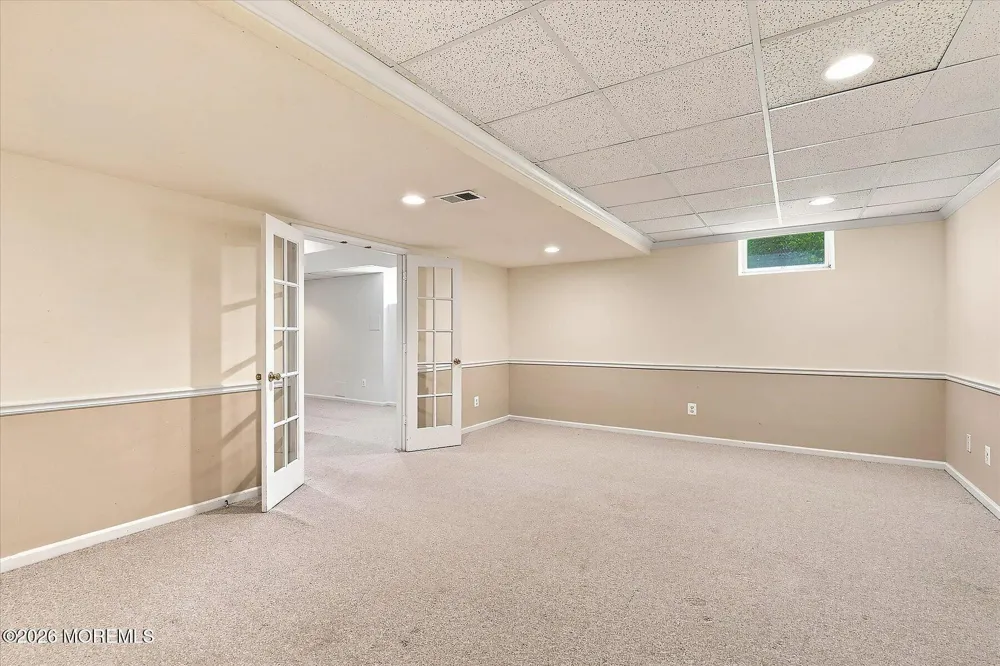 11 Castle Drive Middletown, NJ 07748