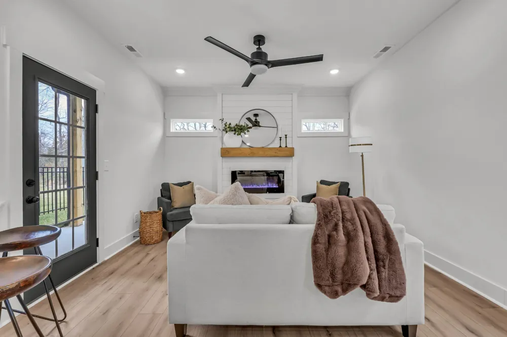 548 Charleston Cove Way Clarksville, TN 37043