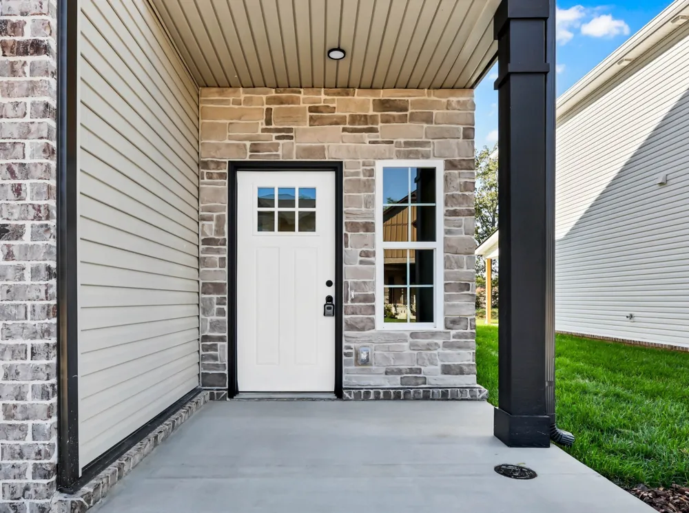 548 Charleston Cove Way Clarksville, TN 37043