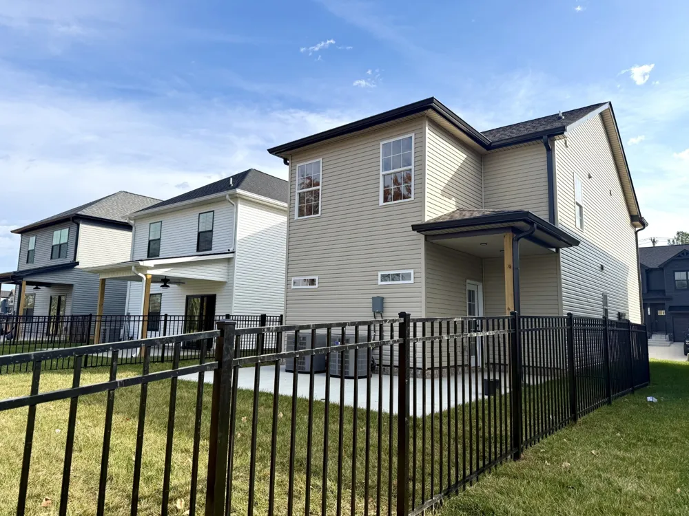 548 Charleston Cove Way Clarksville, TN 37043