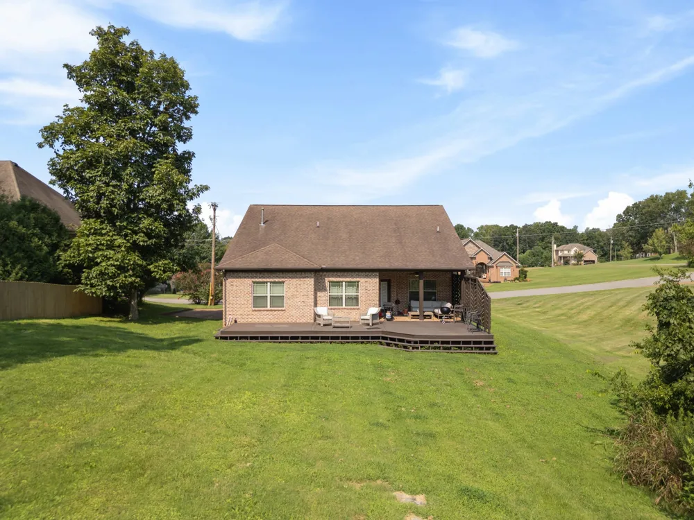 105 Hawthorne Vly Mount Juliet, TN 37122