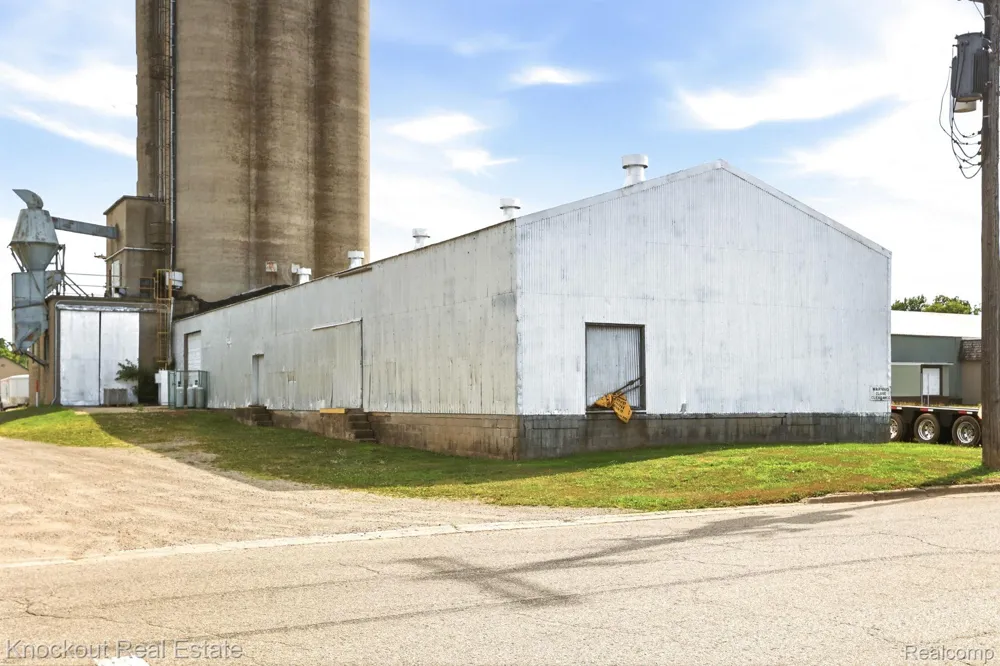 650 E Woodworth Street Bad Axe City, MI 48413