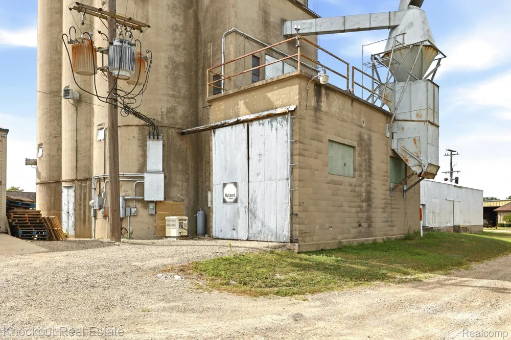 650 E Woodworth Street Bad Axe City, MI 48413