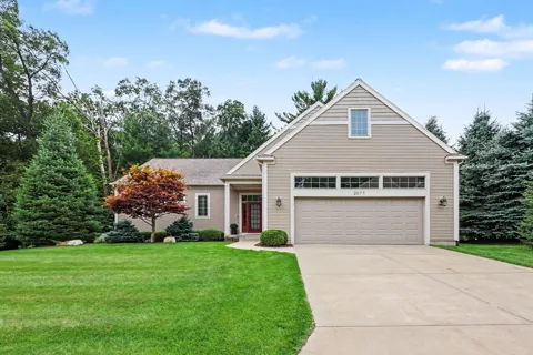 2077 W Glen Court