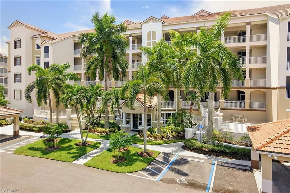 9121 Southmont CV #302 Fort Myers, FL 33908