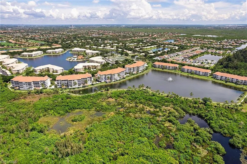 9121 Southmont CV #302 Fort Myers, FL 33908