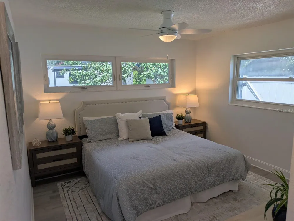 3641 BEACH DRIVE SE St Petersburg, FL 33705