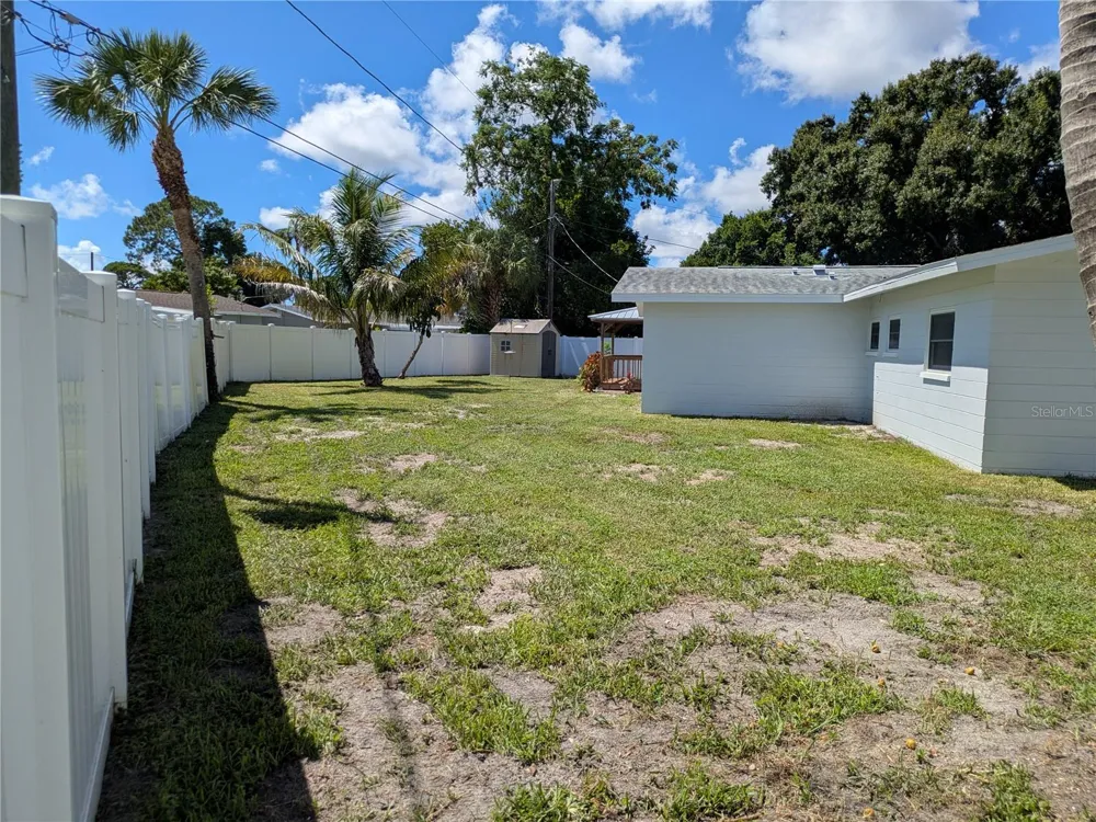3641 BEACH DRIVE SE St Petersburg, FL 33705