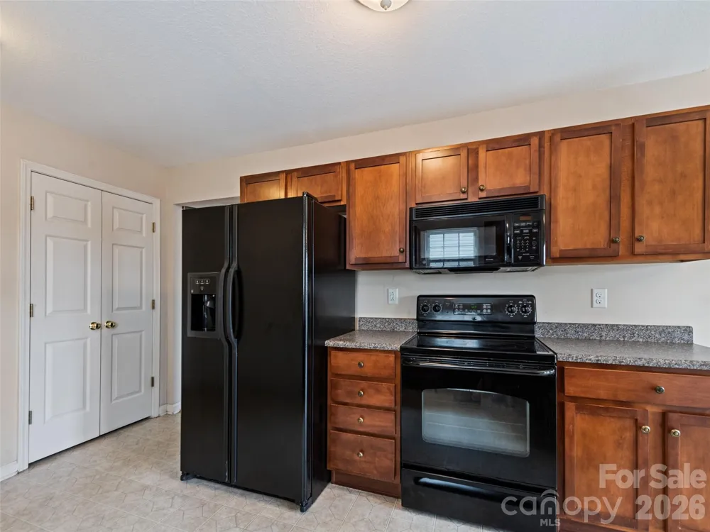 156 Chesire Way Fletcher, NC 28732
