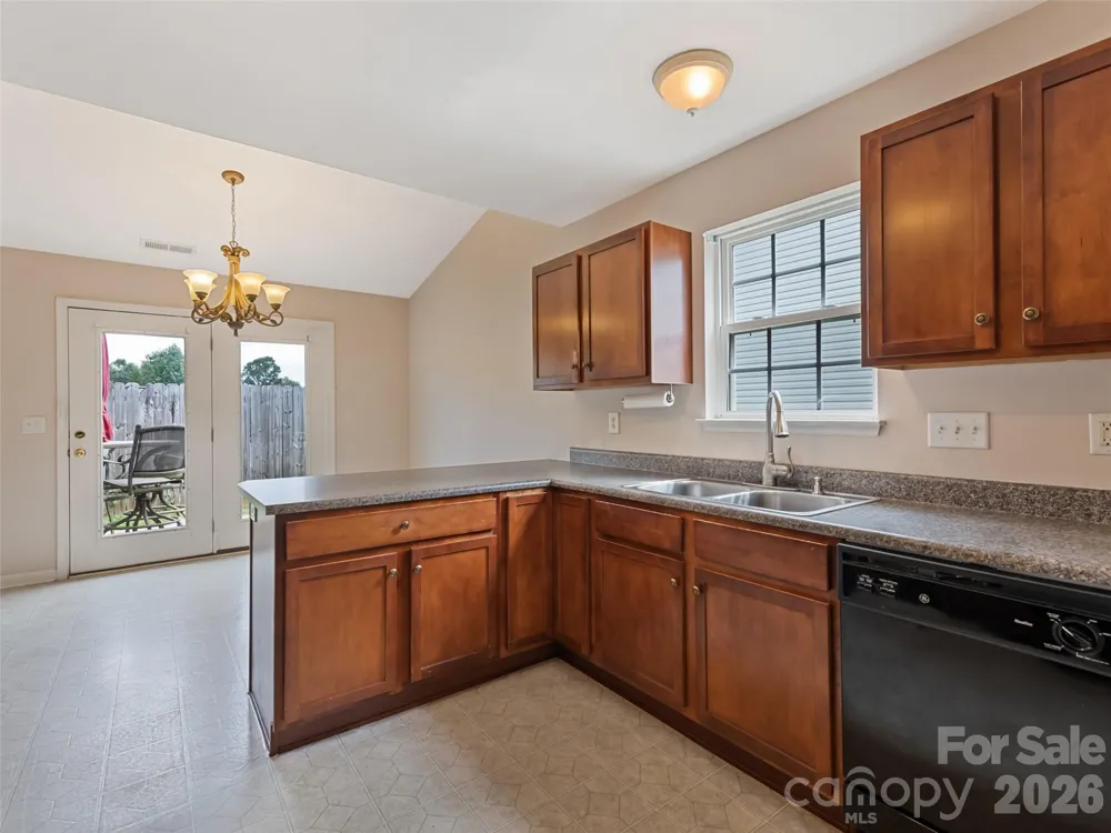 156 Chesire Way Fletcher, NC 28732