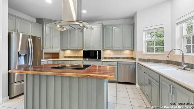 279 Pin Oak New Braunfels, TX 78132