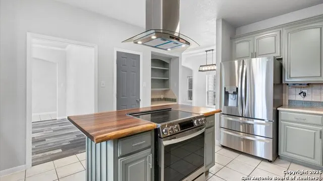 279 Pin Oak New Braunfels, TX 78132