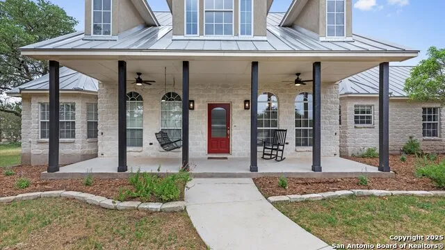 279 Pin Oak New Braunfels, TX 78132