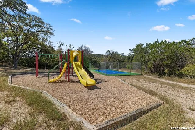 279 Pin Oak New Braunfels, TX 78132
