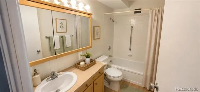 660 S Alton Way #12B Denver, CO 80247