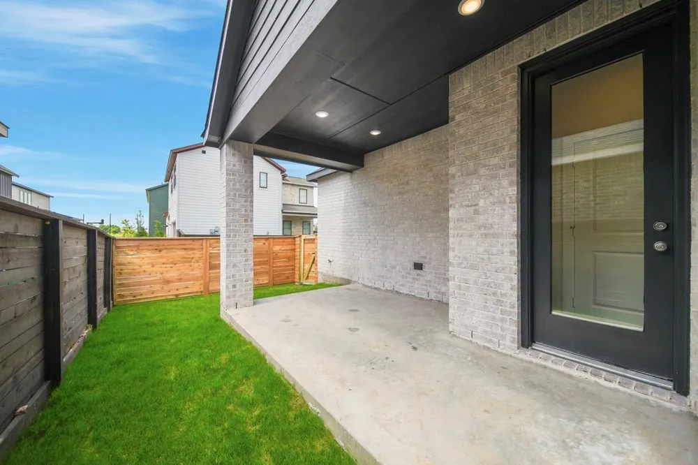 3334 Verdant Lane Richmond, TX 77406