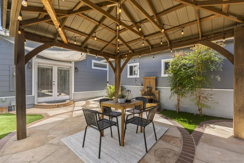 4502 Vista St San Diego, CA 92116