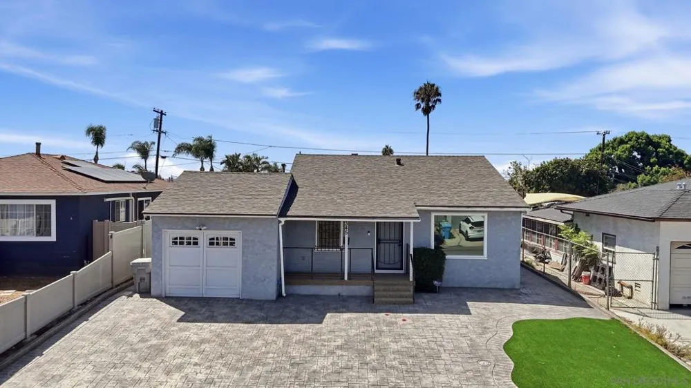 5345 Encina San Diego, CA 92114