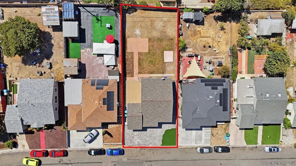 5345 Encina San Diego, CA 92114