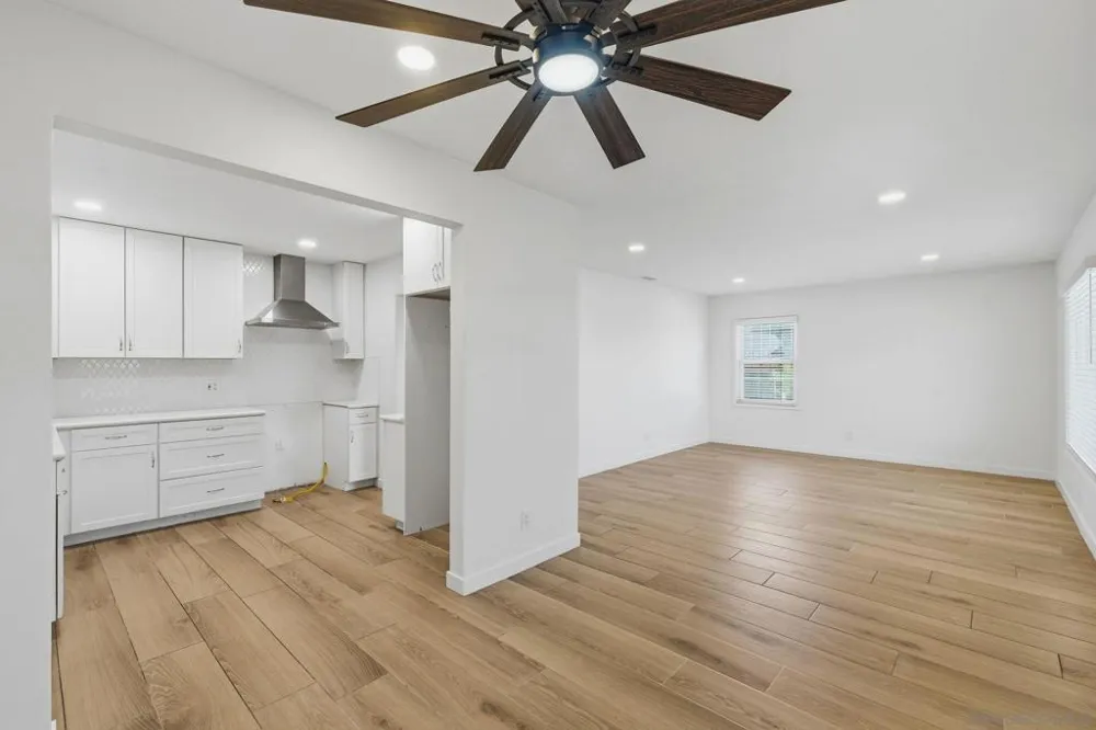 5345 Encina San Diego, CA 92114