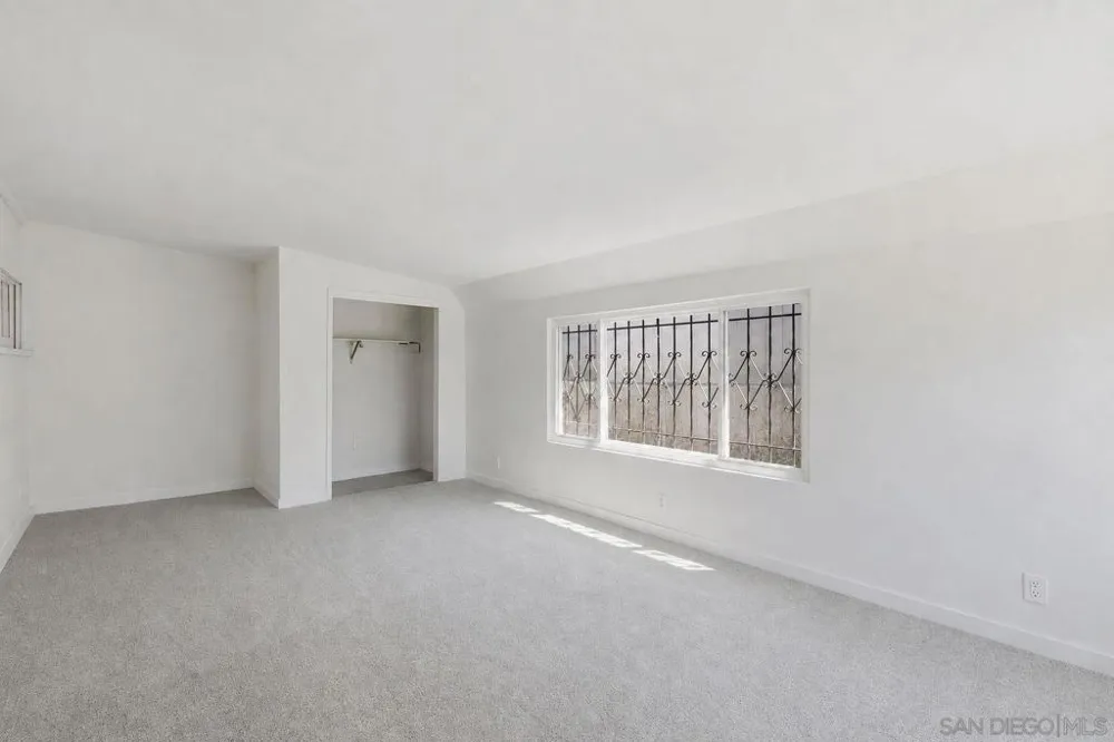 5345 Encina San Diego, CA 92114
