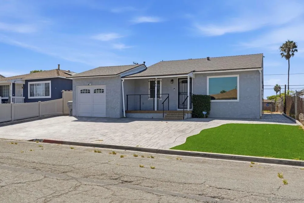 5345 Encina San Diego, CA 92114
