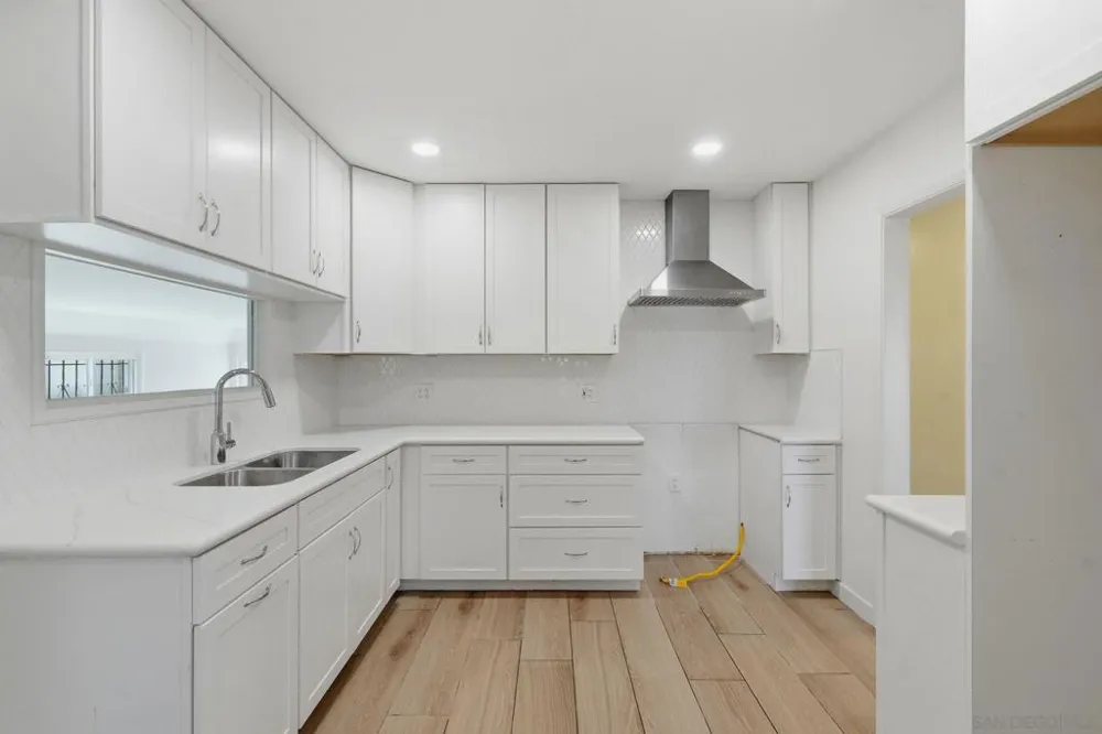 5345 Encina San Diego, CA 92114