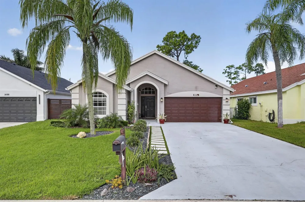 1504 LAKE BREEZE DRIVE Wellington, FL 33414