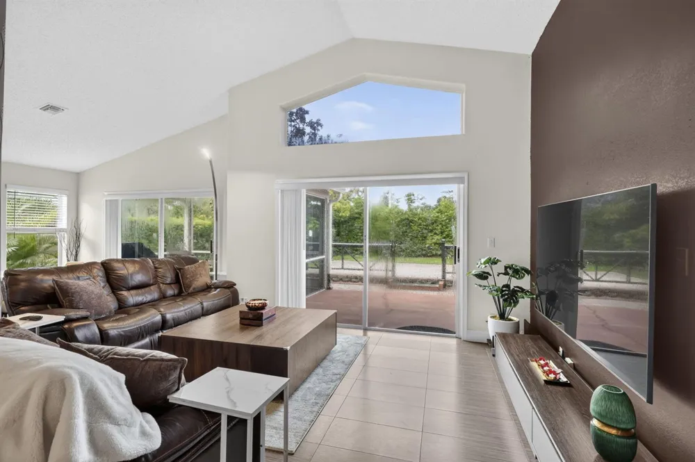 1504 LAKE BREEZE DRIVE Wellington, FL 33414