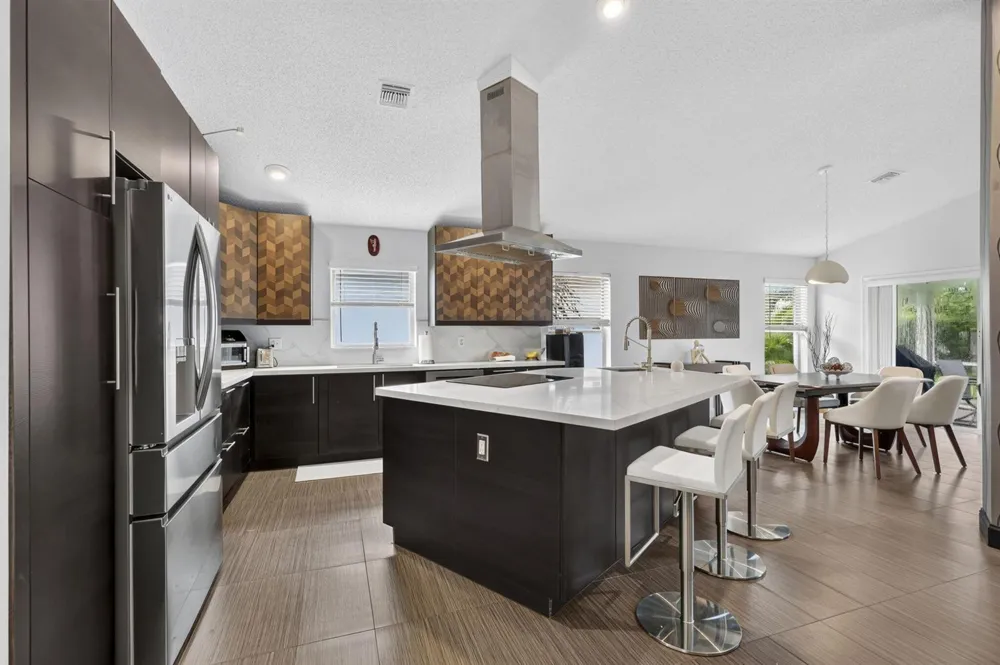 1504 LAKE BREEZE DRIVE Wellington, FL 33414