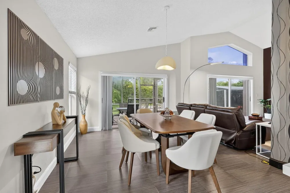 1504 LAKE BREEZE DRIVE Wellington, FL 33414