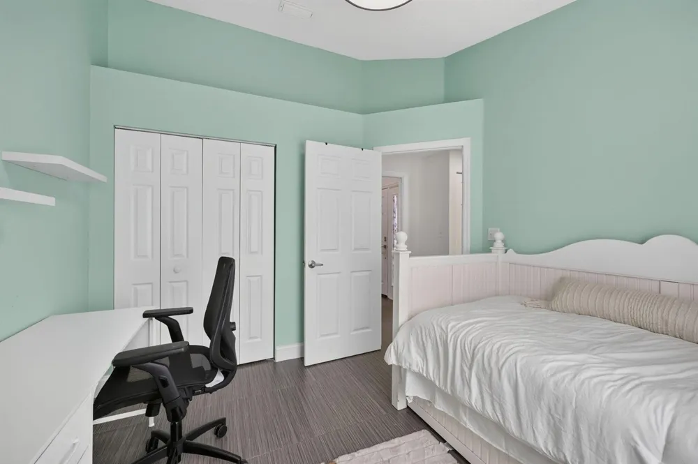 1504 LAKE BREEZE DRIVE Wellington, FL 33414