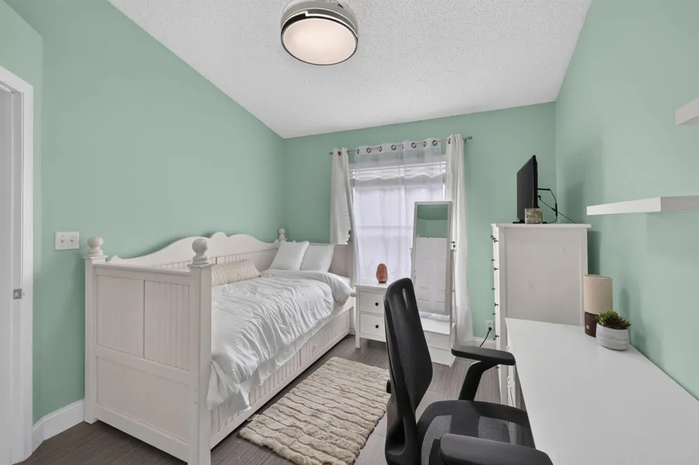 1504 LAKE BREEZE DRIVE Wellington, FL 33414